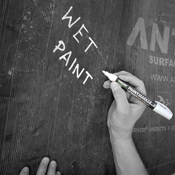 TRACER Μαρκαδόρος ανεξίτηλος βαρέως τύπου λευκός APTM2