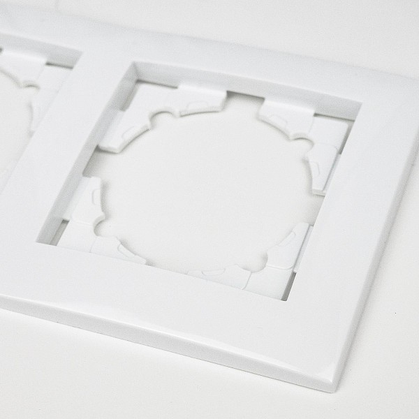 Entac Arnold Vertical wall frame 2 White