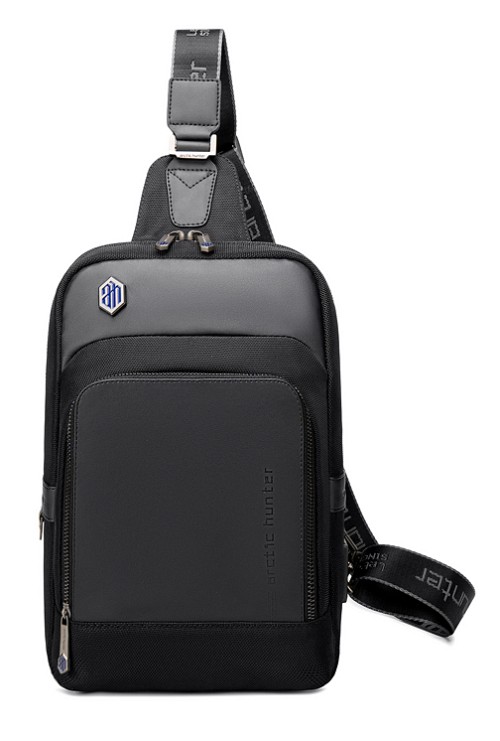 ARCTIC HUNTER τσάντα Crossbody XB00116 με θήκη για tablet, 7L, μαύρη XB00116-BK