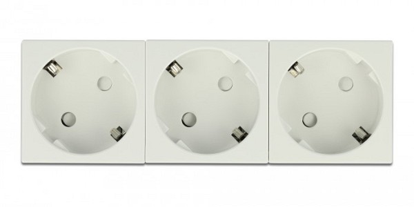 DELOCK τριπλό module πρίζας ρεύματος Easy 45 81323, 45°, 45x45mm, 5τμχ 81323